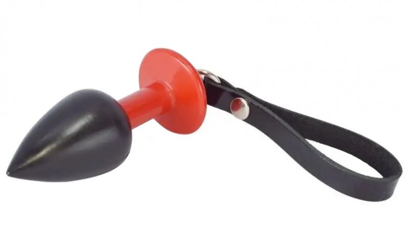 Черно-красная анальная втулка с ремешком из натуральной кожи Sitabella